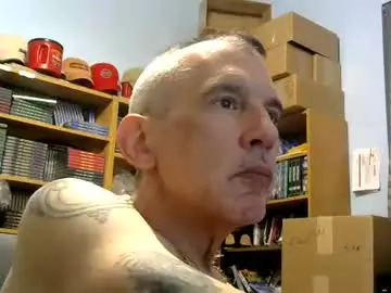 Chaturbate Free Porn Cam of sluttyslave81