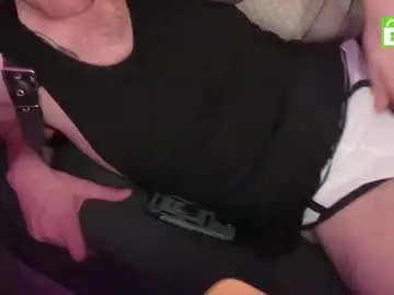 Chaturbate Free Porn Cam of carlhung_69