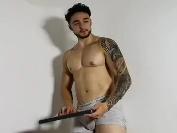 Chaturbate Best live sex cam show of latinboyvip_