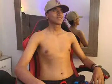 Chaturbate Live Porn of alan_colthon
