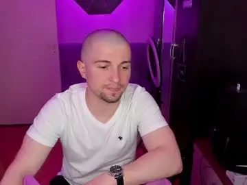 Chaturbate Nude Webcam of michael_wolfborn
