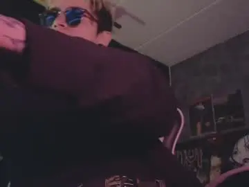 Chaturbate Free Live Porn of acidmilo