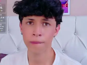 Chaturbate Sex Chat of axel_evanss