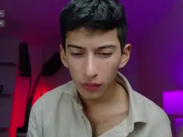 Chaturbate Private Sex Chat of ethan_skiny_