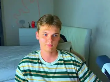 Chaturbate Live Sex Cam of lucas_dany