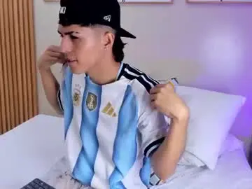 Chaturbate Watch Live Sex Cams of axel_mendoza_