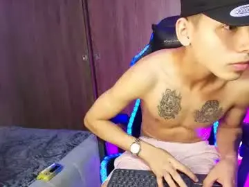 Chaturbate Free Porn Cam of alexis_urbano