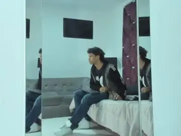 Chaturbate Best live sex cam show of tonybenedetti