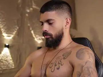 Chaturbate Sex Cam of dann_saenz