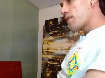 Chaturbate Free Porn Cam of alexgiraldo__