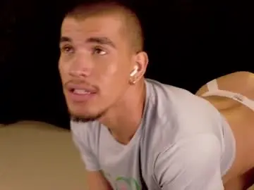 Chaturbate Live Porn of bruno_rangel