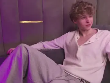 Chaturbate Private Sex Chat of curlytwinkboy