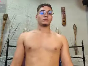 Chaturbate Free Porn Cam of thiagofox1