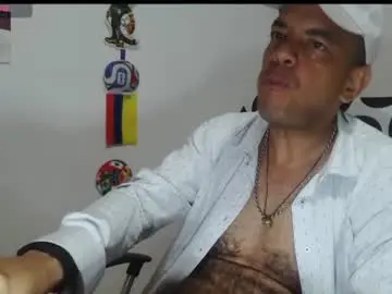 Chaturbate Sex Cam of latinmartin254