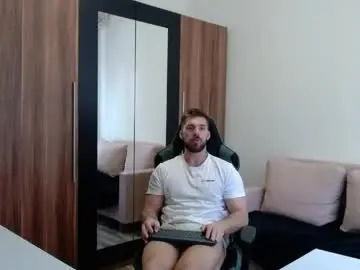 Chaturbate Best live sex cam show of darius_94