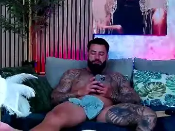 Chaturbate Free Porn Cam of masterkingofmuscle