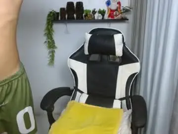 Chaturbate Best live sex cam show of bigcock_moreno