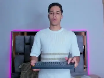 Chaturbate Adult Webcam of orionblaze69_