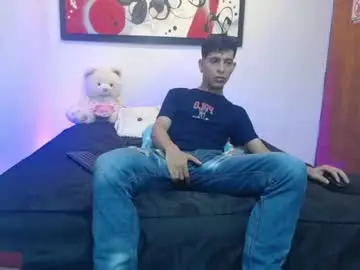 Chaturbate Adult Webcam of andrescoll25