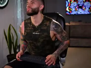 Chaturbate Best live sex cam show of frankfarrellx