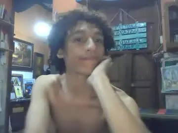 Chaturbate Live Sex Cam of alejandroperdomo8481