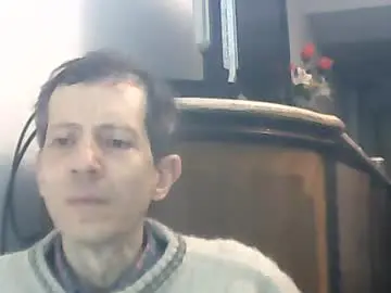 Chaturbate Live Sex Cam of lucianoaxel