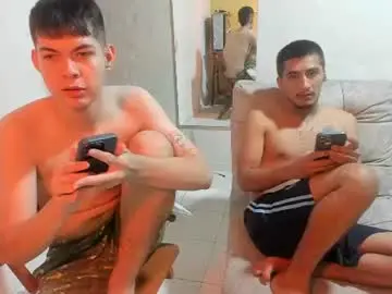 Chaturbate Live Porn of maxi_dick33