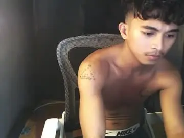 Chaturbate Free Porn Cam of asian_hunk_moreno