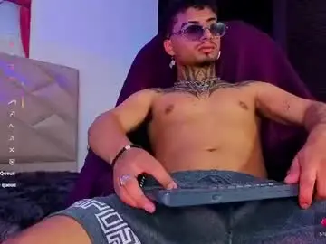 Chaturbate Live Sex Cam of juancamilo66_