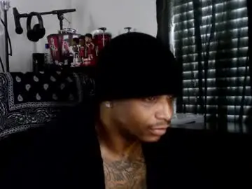 Chaturbate Live Sex Cam of rickavelli