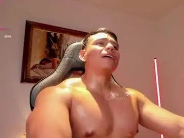 Chaturbate Best live sex cam show of roy__constance