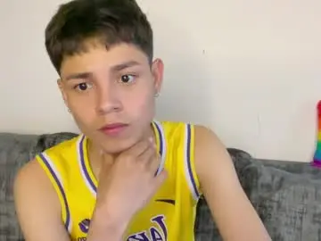 Chaturbate Best live sex cam show of andy_belier