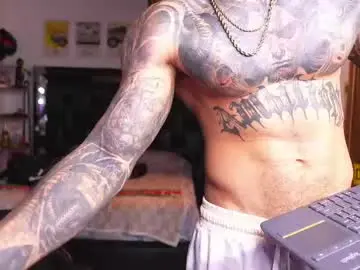 Chaturbate Live Sex Cam of logan_hugh8