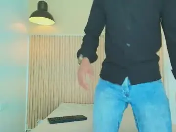 Chaturbate Free Live Porn of brandon_mercuri
