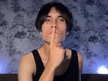 Chaturbate Best live sex cam show of eldir420