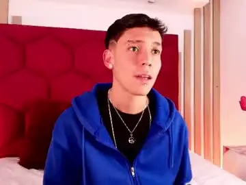 Chaturbate Adult Video Chat of noahh_saenz