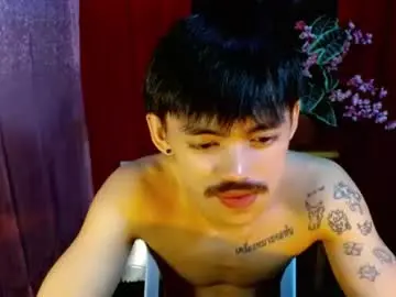 Chaturbate Watch Live Sex Cams of urhunky_boy