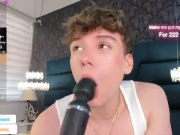 Chaturbate Sex Cam of femboy_max