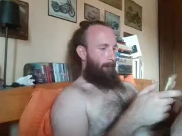 Chaturbate Live Sex Cam of yeti_92