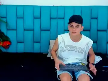 Chaturbate Live Sex Cam of angel_colemansexx