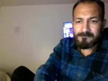 Chaturbate Live Sex Cam of larrabee13