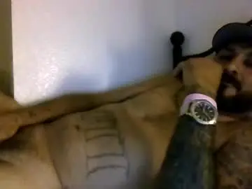 Chaturbate Live Sex of larrabee13