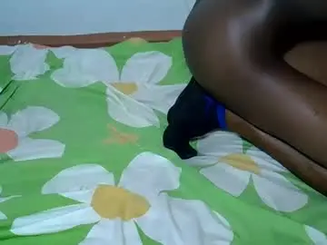 Chaturbate Live Sex Cam of officialguyz