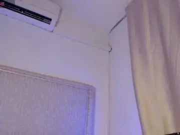 Chaturbate Nude Webcam of vic_cooper