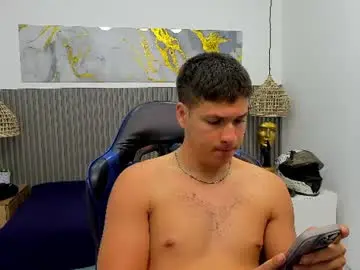 Chaturbate Free Porn Cam of alessandrofranco