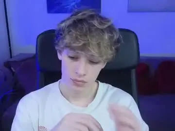 Chaturbate Free Live Porn of curly_twinkboy