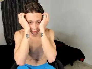 Chaturbate Live Sex Cam of santiceballo