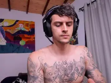 Chaturbate Live Sex Cam of daniele_bunny
