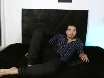 Chaturbate Watch Live Sex Cams of ian_davis