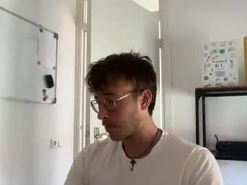 Chaturbate Free Live Porn of skyisthelimit1995